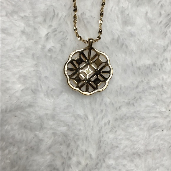 Charter 🌸SOLD🌸  Club Gold Disc-Like Necklace - Picture 7 of 7